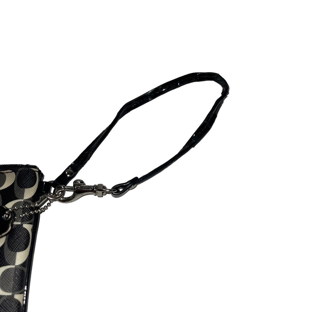 Coach Woman Wallet - Picture 4 of 5
